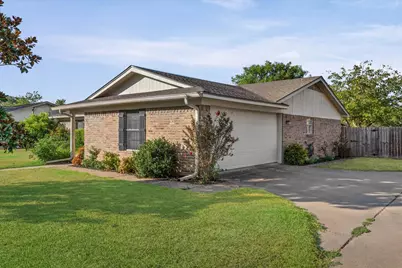 213 Travis Lane, Hewitt, TX 76643 - Photo 4