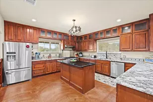 3601 Oak Cir, Weatherford, TX 76088 - Photo 10