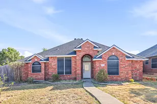 1901 Clifton Dr, Mesquite, TX 75149 - Photo 1