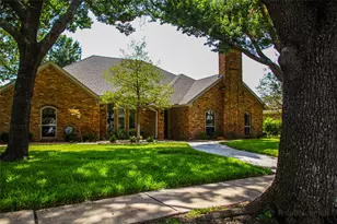 2304 Skipwith Dr, Plano, TX 75023 - Photo 2