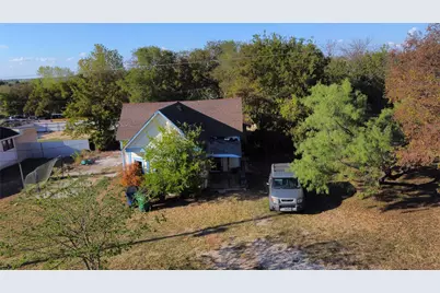 1205 Thompson Street, Bridgeport, TX 76426 - Photo 2