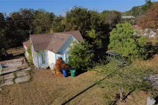 1205 Thompson St, Bridgeport, TX 76426 - Photo 1