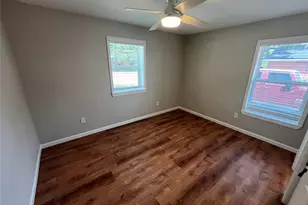 3218 Maple Dr, Garland, TX 75042 - Photo 10