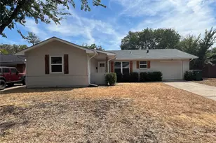 3218 Maple Dr, Garland, TX 75042 - Photo 1