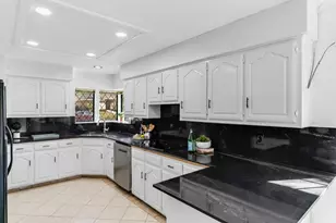 2408 Castle St, Irving, TX 75038 - Photo 12