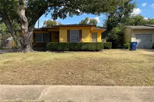 1512 Hilltop Dr, Garland, TX 75042 - Photo 2
