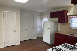 1512 Hilltop Dr, Garland, TX 75042 - Photo 10