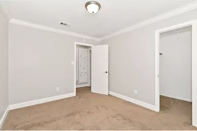 1901 Creek Wood Court, Irving, TX 75060 - Photo 10