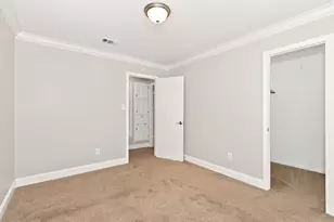 1901 Creek Wood Ct, Irving, TX 75060 - Photo 10
