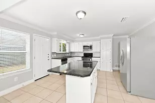 1901 Creek Wood Ct, Irving, TX 75060 - Photo 6