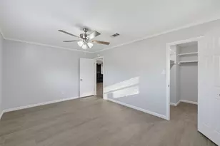 5005 Fall River Dr, Fort Worth, TX 76103 - Photo 24
