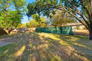 5005 Fall River Dr, Fort Worth, TX 76103 - Photo 36