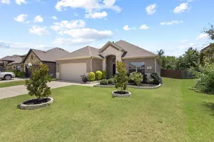 7822 Cottonwood Dr, Greenville, TX 75402 - Photo 2