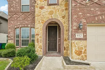 932 Manuel Drive, Fate, TX 75087 - Photo 2