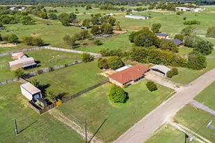1255 Co Rd 260, Gainesville, TX 76240 - Photo 28
