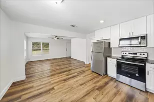 2304 Ryan Ave, Fort Worth, TX 76110 - Photo 6