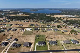 317 Kenyon Ct, Granbury, TX 76049 - Photo 40