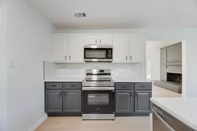 3711 Grasmere Drive, Carrollton, TX 75007 - Photo 12