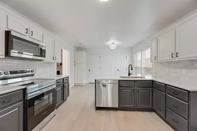 3711 Grasmere Drive, Carrollton, TX 75007 - Photo 10