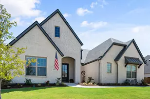 2001 Rockwood Ln, Mansfield, TX 76063 - Photo 2