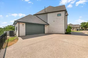 4305 Shale Bluff Ct, Granbury, TX 76048 - Photo 34