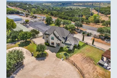 4305 Shale Bluff Court, Granbury, TX 76048 - Photo 4