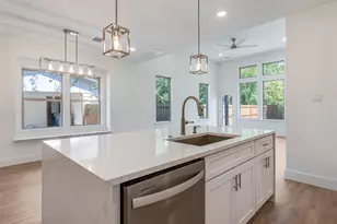 210 E Park St, Little Elm, TX 75068 - Photo 8