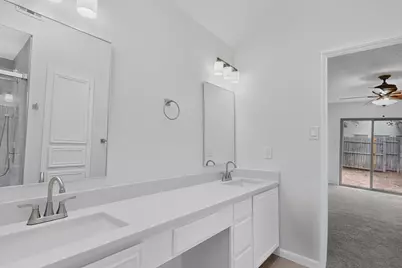 2039 Mallard Drive, Lewisville, TX 75077 - Photo 22
