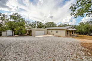 223 County Rd 3471, Paradise, TX 76073 - Photo 8