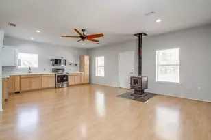 223 County Rd 3471, Paradise, TX 76073 - Photo 10
