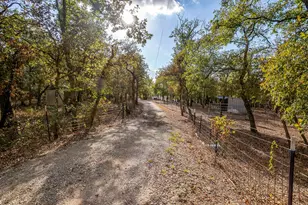 223 County Rd 3471, Paradise, TX 76073 - Photo 6