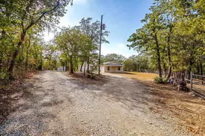 223 County Road 3471, Paradise, TX 76073 - Photo 6
