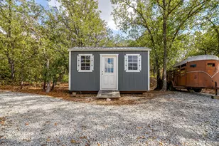 223 County Rd 3471, Paradise, TX 76073 - Photo 28