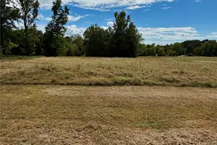 145 Lakeview St, Avery, TX 75554 - Photo 2