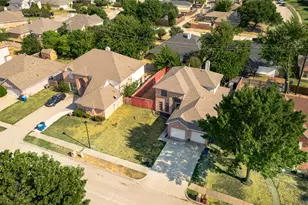 7502 Armstrong Ln, Rowlett, TX 75089 - Photo 4