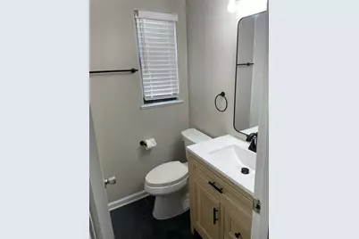 119 Nichols Street, Irving, TX 75060 - Photo 2