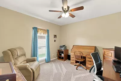 810 Woodcrest Drive, Ennis, TX 75119 - Photo 20