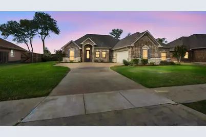 810 Woodcrest Drive, Ennis, TX 75119 - Photo 4
