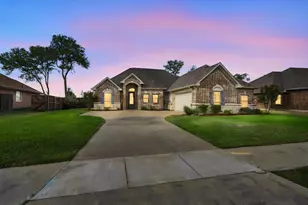 810 Woodcrest Dr, Ennis, TX 75119 - Photo 4