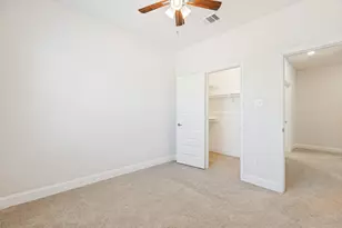 2917 Troutt Dr, Carrollton, TX 75010 - Photo 20