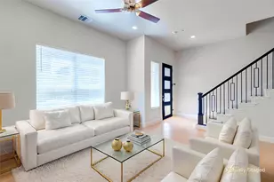 2917 Troutt Dr, Carrollton, TX 75010 - Photo 2