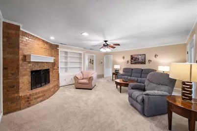 929 Madison Square, Corsicana, TX 75110 - Photo 14