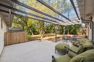 929 Madison Square, Corsicana, TX 75110 - Photo 2