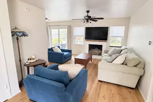 2701 Briarcliff Dr, Irving, TX 75062 - Photo 2