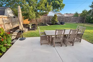2701 Briarcliff Dr, Irving, TX 75062 - Photo 12