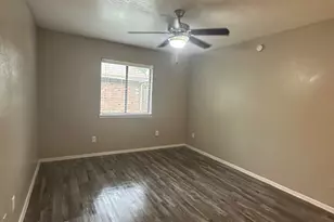 1122 Millview Dr, Arlington, TX 76012 - Photo 2