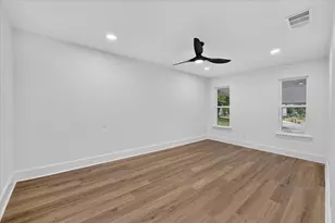 1607 Laura Rd, River Oaks, TX 76114 - Photo 22
