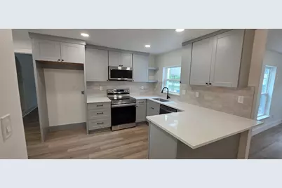 1607 Laura Road, River Oaks, TX 76114 - Photo 2