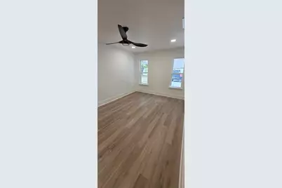 1607 Laura Road, River Oaks, TX 76114 - Photo 4