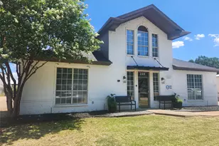 2315 Michigan Ct, Dalworthington Gardens, TX 76016 - Photo 1
